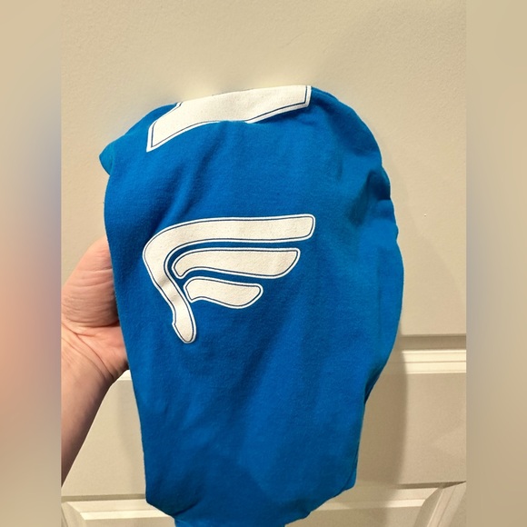 Captain America Hooded Tank - Picture 3 of 4